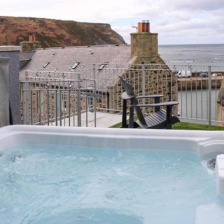 Craignure Apartment Banff Bagian luar foto