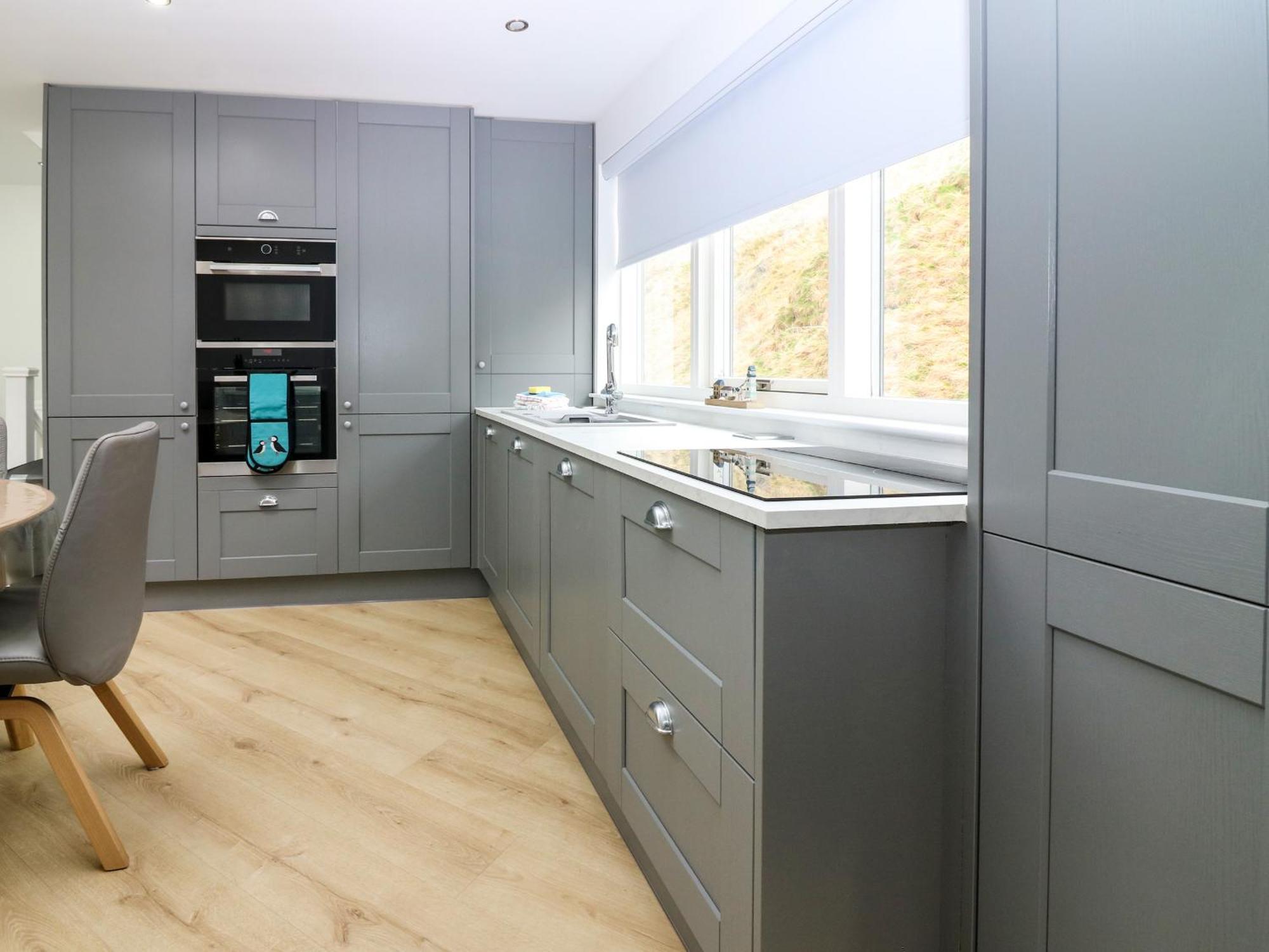 Craignure Apartment Banff Bagian luar foto
