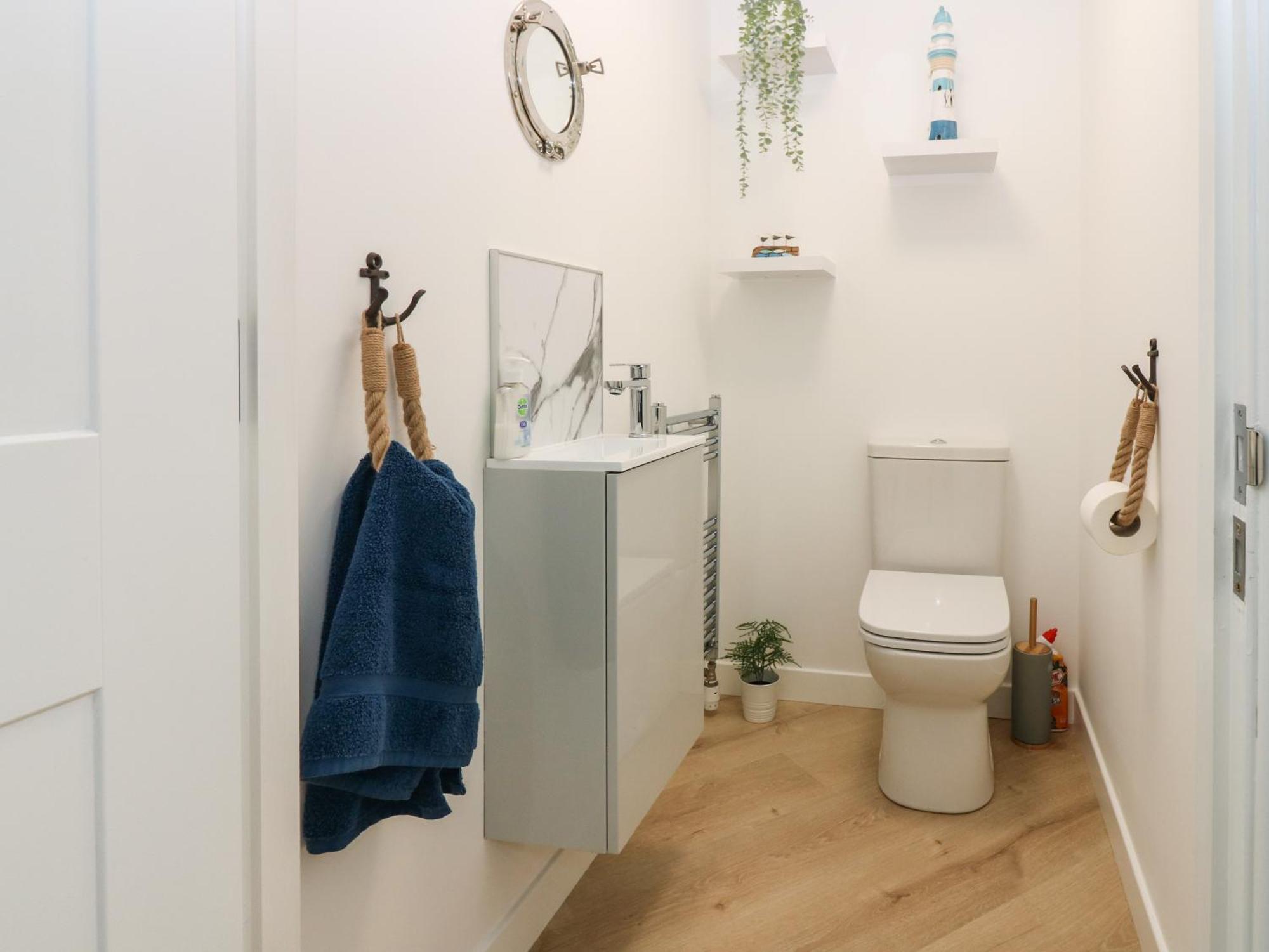 Craignure Apartment Banff Bagian luar foto